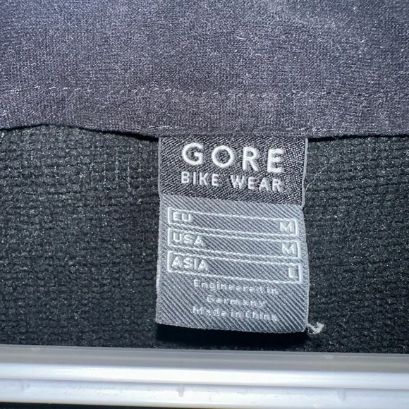 Gore Size M - Picture 4 of 8